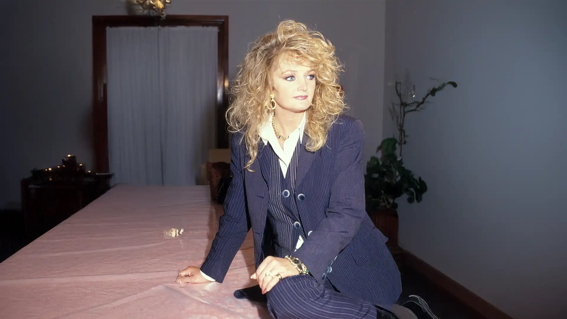 A murit Bonnie Tyler, vocea inconfundabilă din spatele hiturilor „Total Eclipse of the Heart” și „Holding Out for a Hero”. Legenda muzicii avea 75 de ani